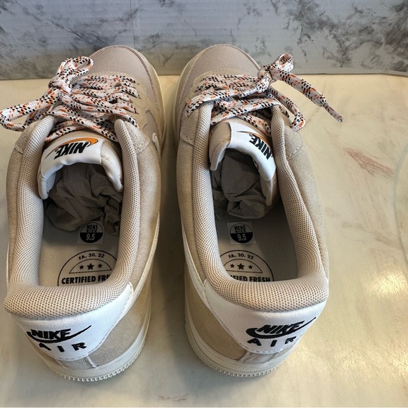 Nike Air Force 1 - Picture 8 of 10